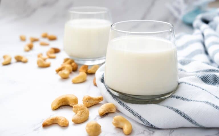 What To Drink Before Singing And What To Avoid DineWithDrinks