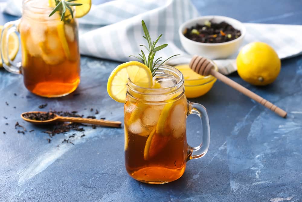 What Liquor Goes With Sweet Tea? Guide) DineWithDrinks