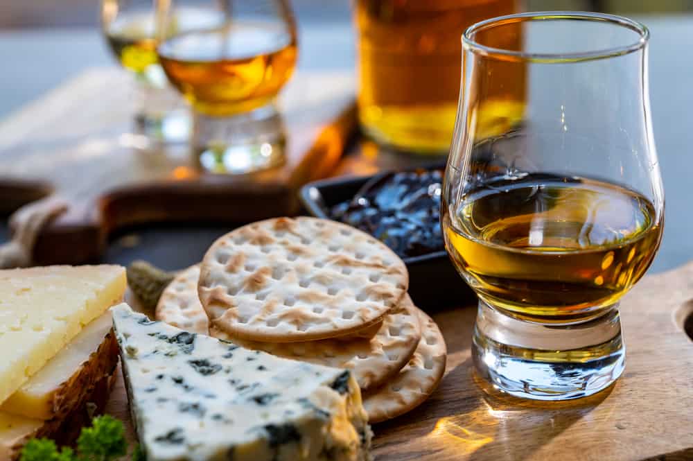 What Snacks Go Good With Whiskey