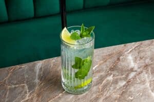 How Is A Mojito Traditionally Served In A Glass?