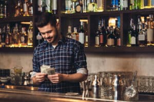 How Much Does A Bartender Make?
