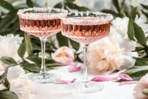 What Drinks To Serve At A Wedding?