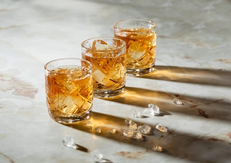 What Is A Whiskey Neat? (The Ultimate Guide) DineWithDrinks