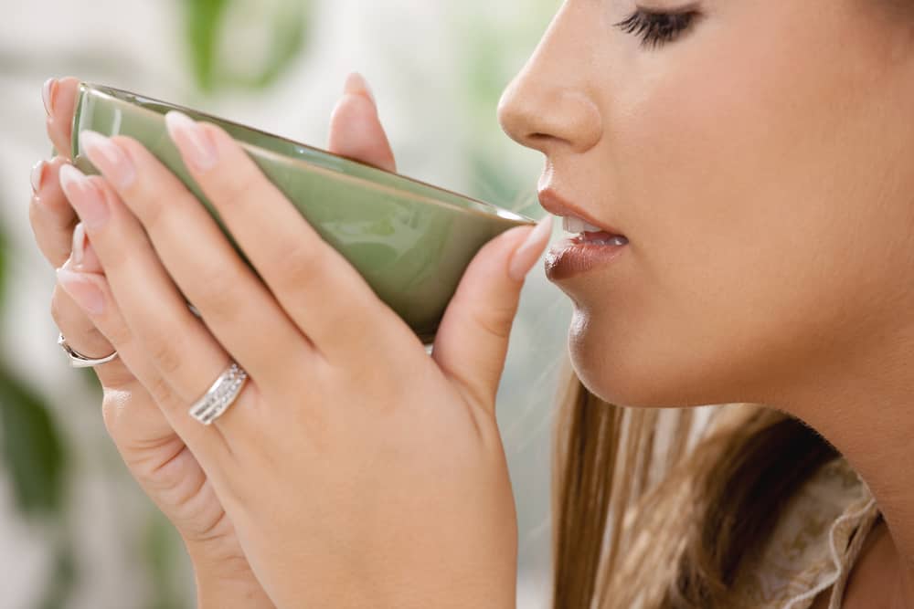 How To Drink Tea Without Staining Teeth