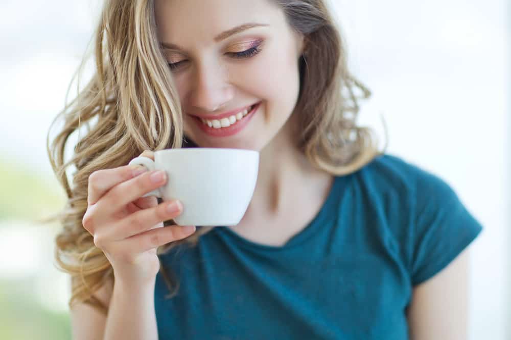 How To Drink Tea Without Staining Teeth