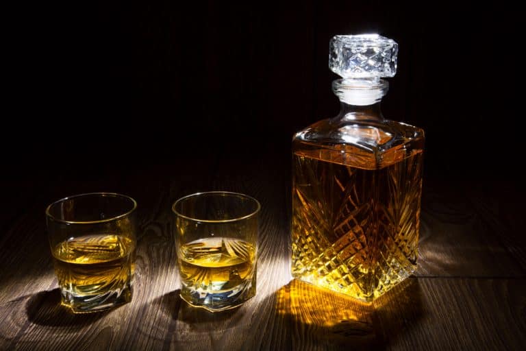 What Does a Whiskey Decanter Do? (Top 5 Purposes) DineWithDrinks