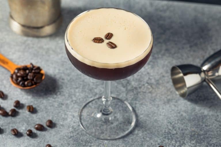 How To Make Espresso Martini Frothy (Perfect Foam Guide) DineWithDrinks