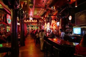 What To Order At A Dive Bar