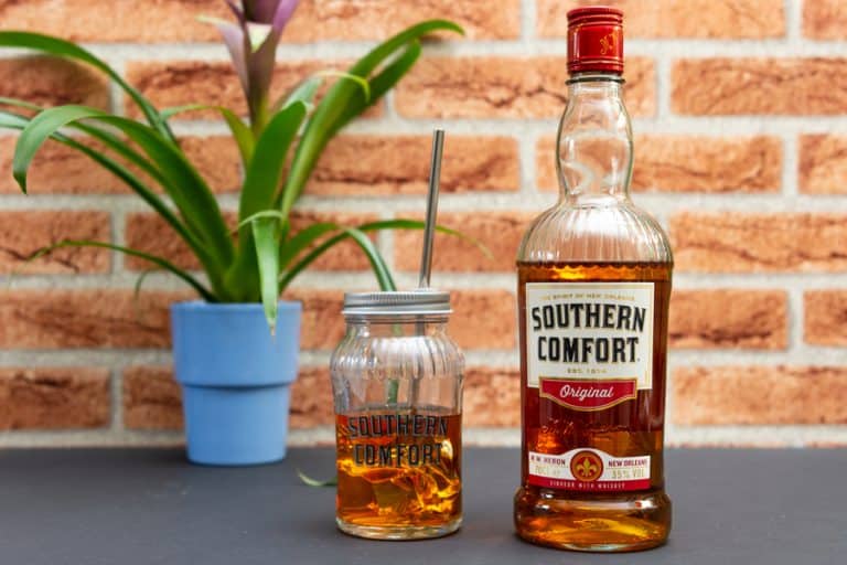 How To Drink Southern Comfort (The Ultimate Guide) DineWithDrinks