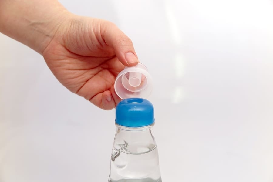 How To Open A Bottle Of Ramune
