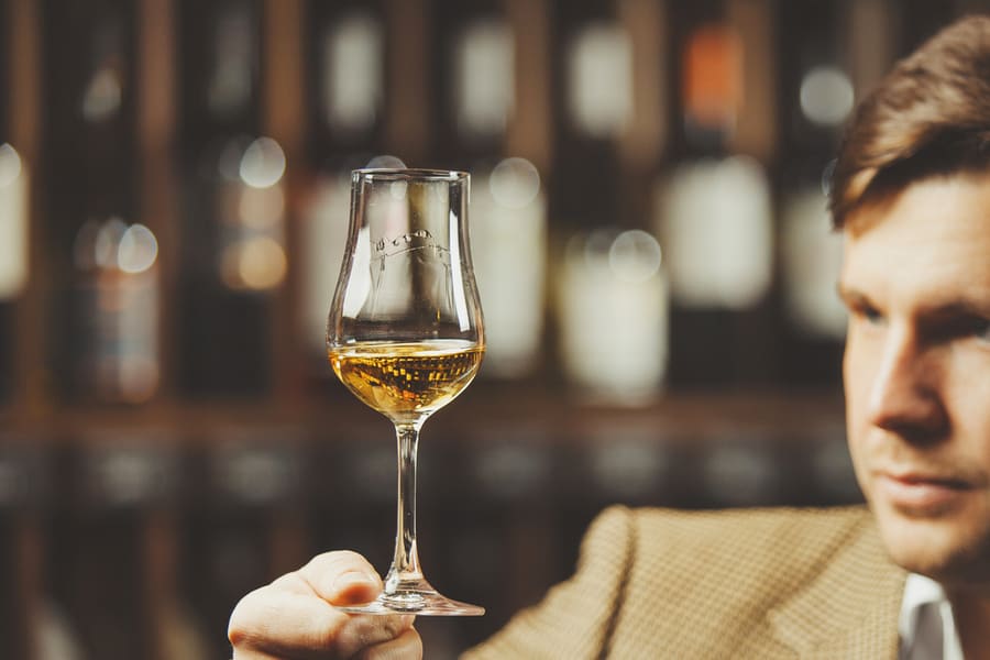 Who Is A Whiskey Sommelier?