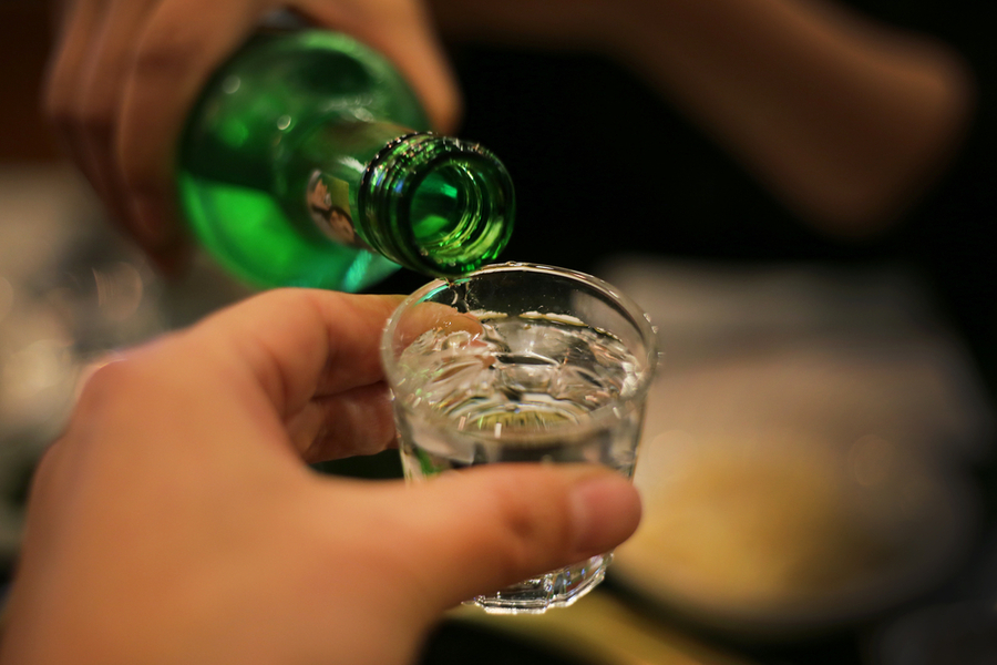 Soju Vs Sake What Is The Difference Dinewithdrinks