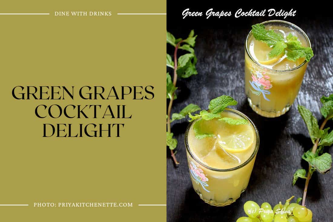 Green Grapes Cocktail Delight