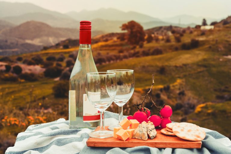 How Long Does Unopened Screw Cap Wine Last? DineWithDrinks