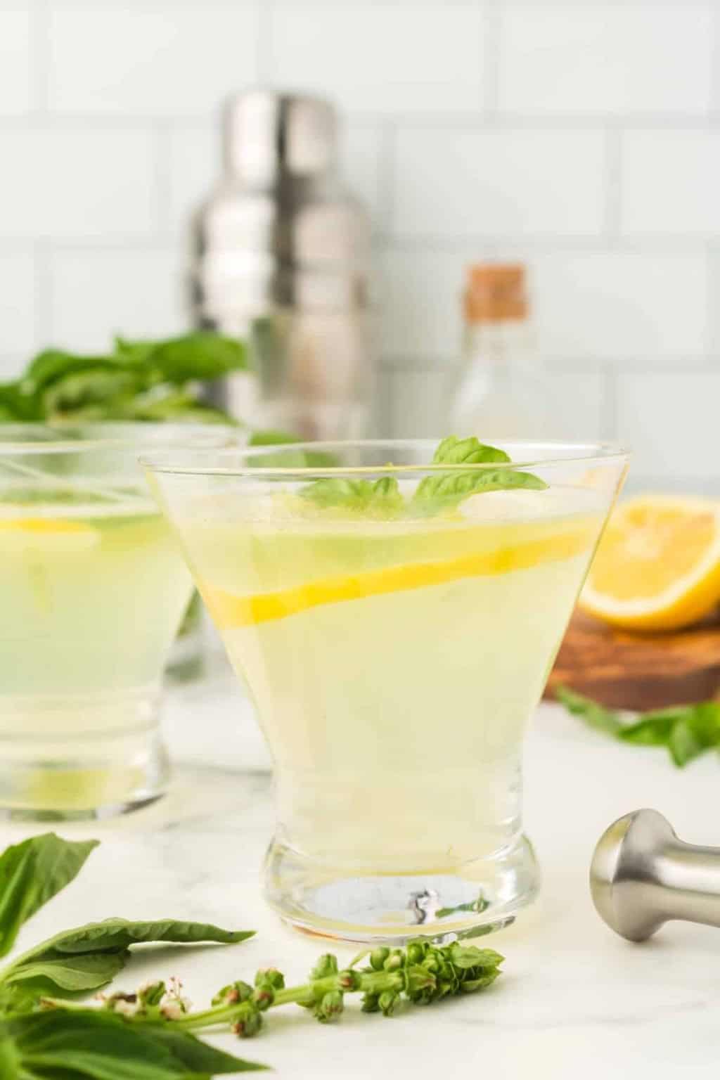 29 Basil Cocktails to Shake up your Summer Soir es DineWithDrinks