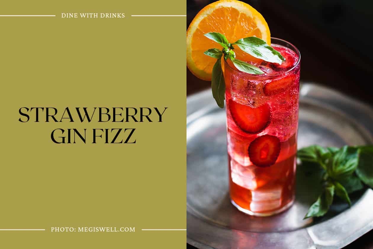 Strawberry Gin Fizz