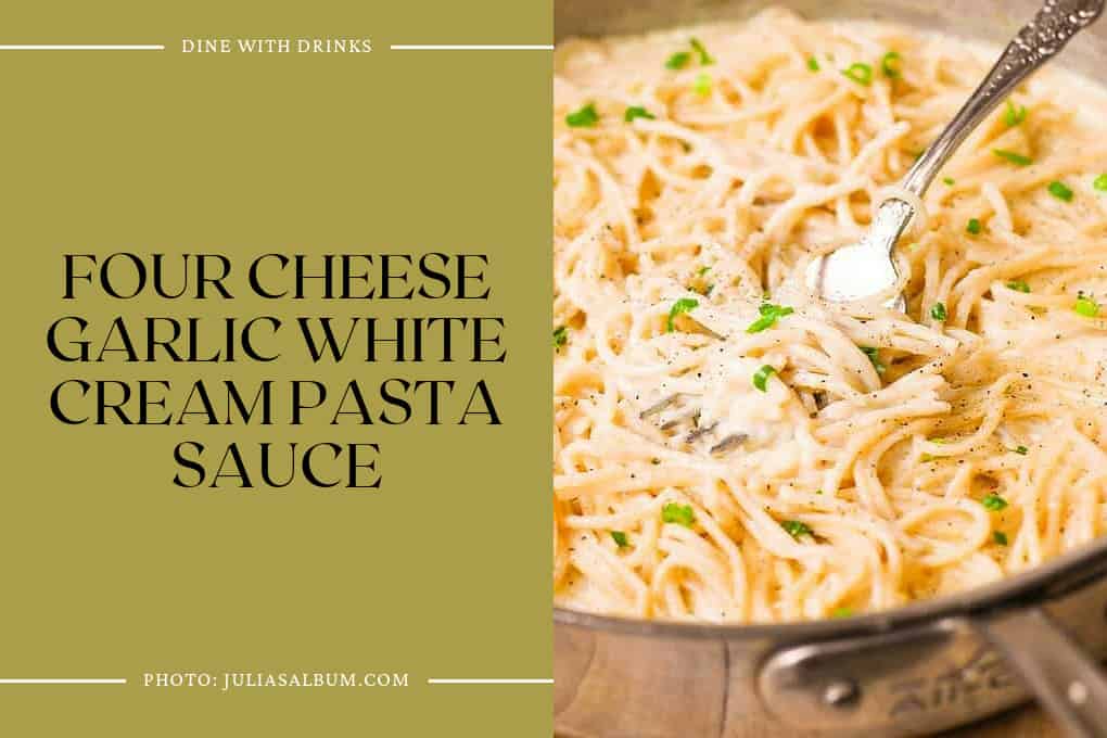 Four Cheese Garlic White Cream Pasta Sauce