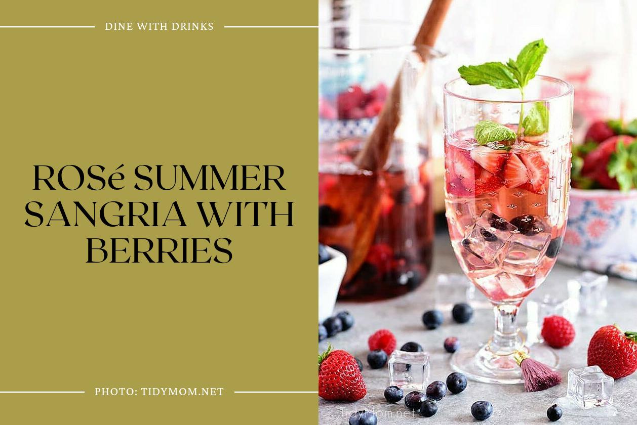 Rosé Summer Sangria With Berries