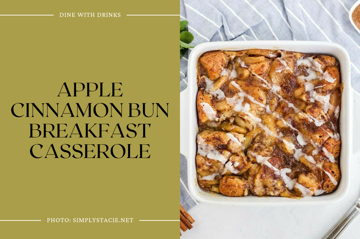 Apple Cinnamon Bun Breakfast Casserole