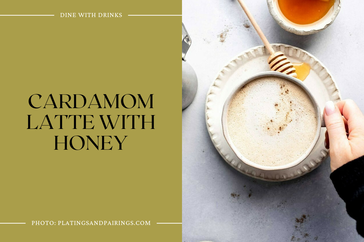 Cardamom Latte With Honey