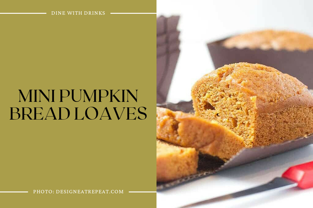 Mini Pumpkin Bread Loaves